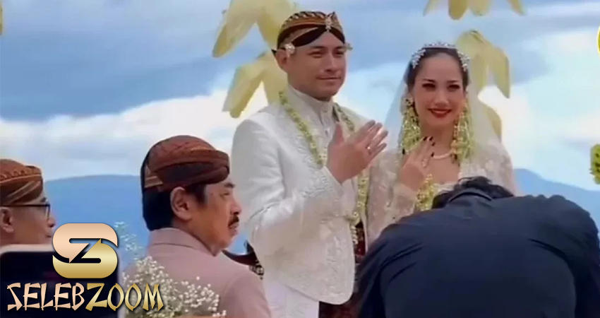 BCL dan Tiko Resmi Menikah Dalam Upacara Privat di Bali!