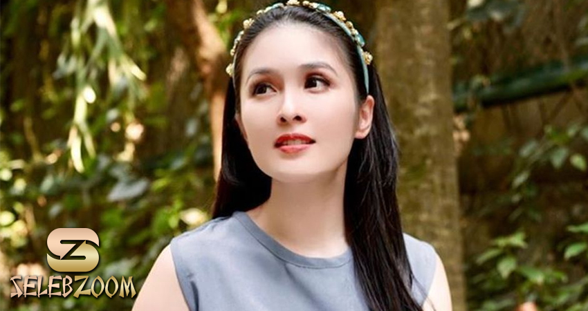 Sandra Dewi Dengan Keindahan Rambut Panjang